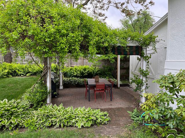 406 410-412 North Shore Drive, South Haven, MI 49090