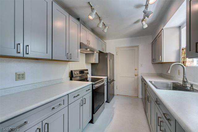 1127 Melville Drive, Las Vegas, NV 89102