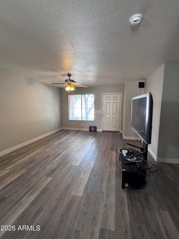 834 E Rossi Court, San Tan Valley, AZ 85140