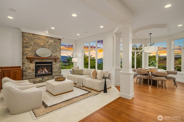 3489 NE Harrison Street, Issaquah, WA 98029