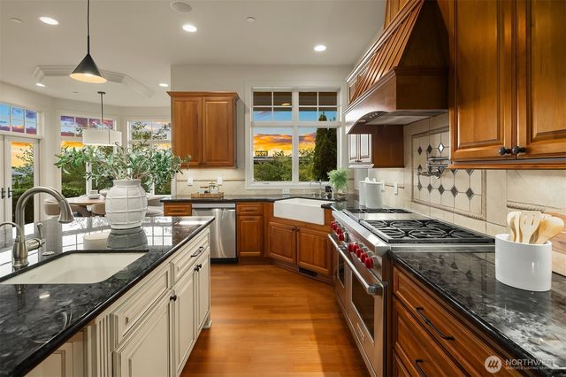 3489 NE Harrison Street, Issaquah, WA 98029