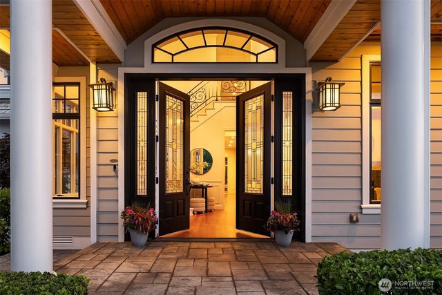 3489 NE Harrison Street, Issaquah, WA 98029