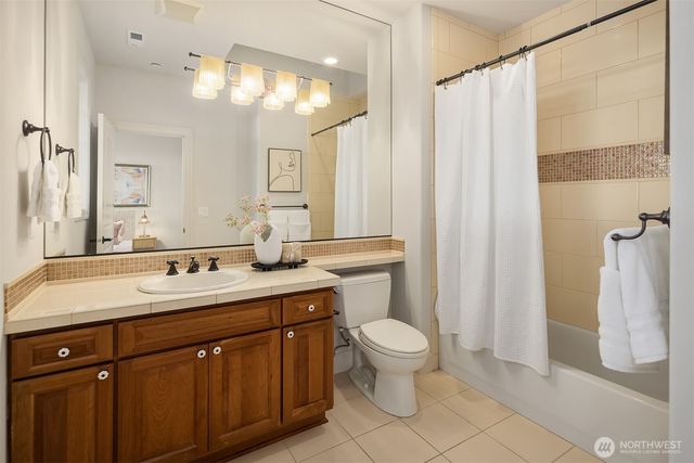 3489 NE Harrison Street, Issaquah, WA 98029
