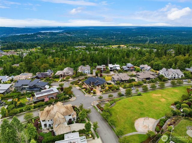 3489 NE Harrison Street, Issaquah, WA 98029