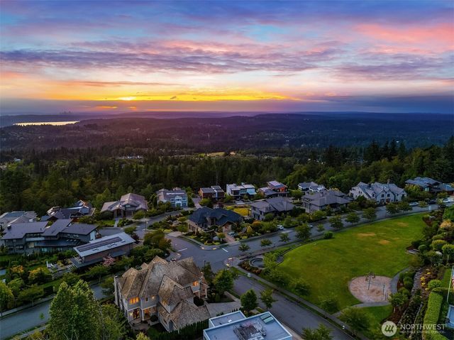 3489 NE Harrison Street, Issaquah, WA 98029