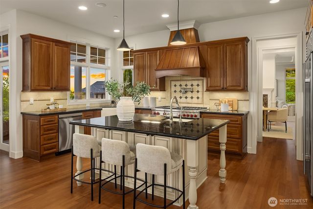 3489 NE Harrison Street, Issaquah, WA 98029