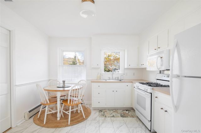 920 Pine Neck Road, Southold, NY 11971