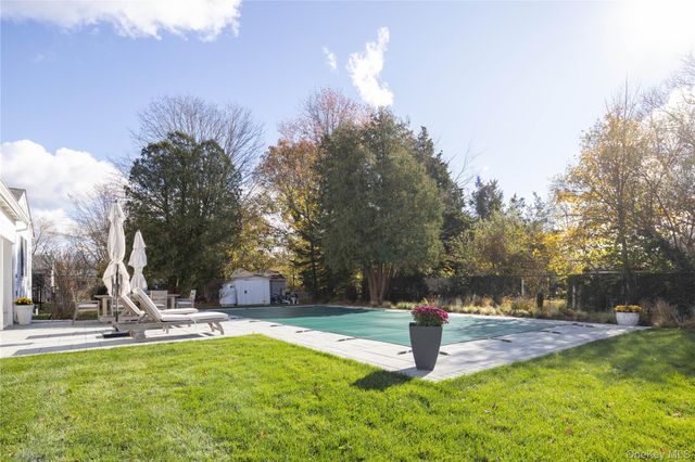 920 Pine Neck Road, Southold, NY 11971