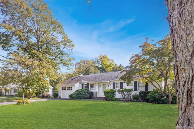 920 Pine Neck Road, Southold, NY 11971