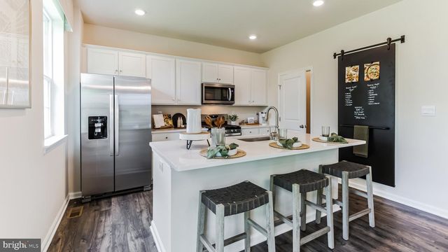 115 PEAR RIDGE DR, Harrisburg, PA 17111