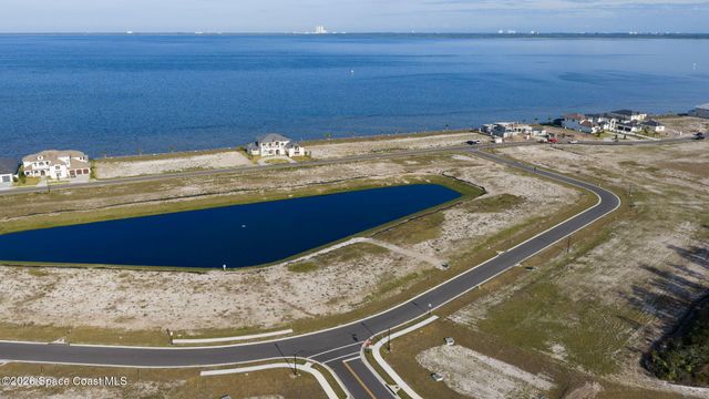 5572 Constellation Drive, Titusville, FL 32780