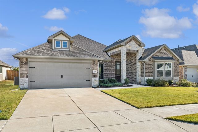 706 Creekview Lane, Lavon, TX 75166