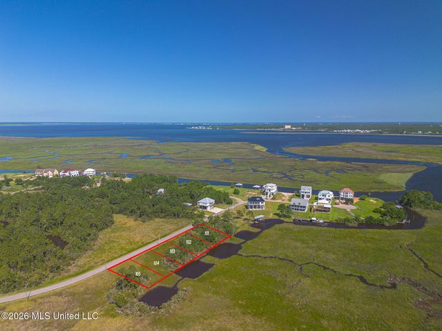 Kalaepohuku Drive, Diamondhead, MS 39525