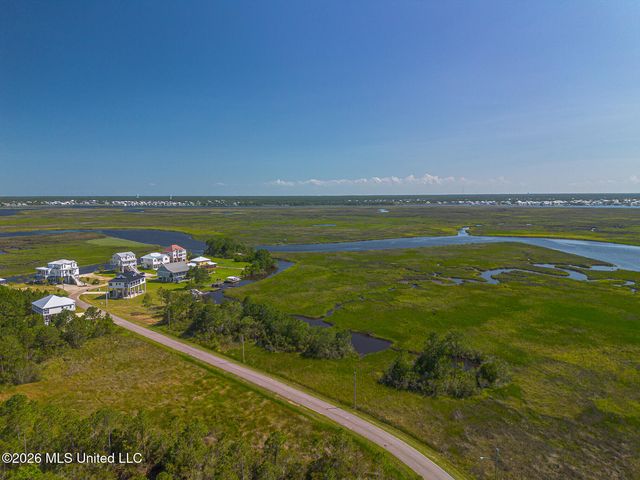 Kalaepohuku Drive, Diamondhead, MS 39525