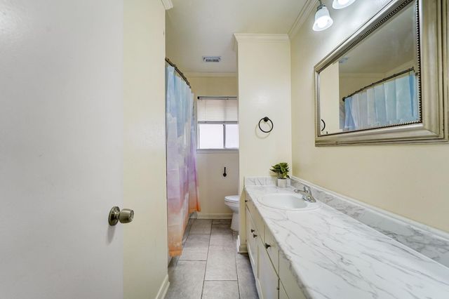 8851 Alcott, Houston, TX 77080
