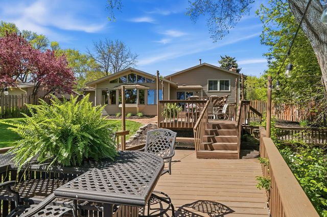 8750 Darnel Road, Eden Prairie, MN 55344