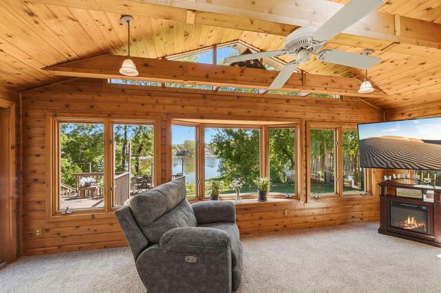 8750 Darnel Road, Eden Prairie, MN 55344