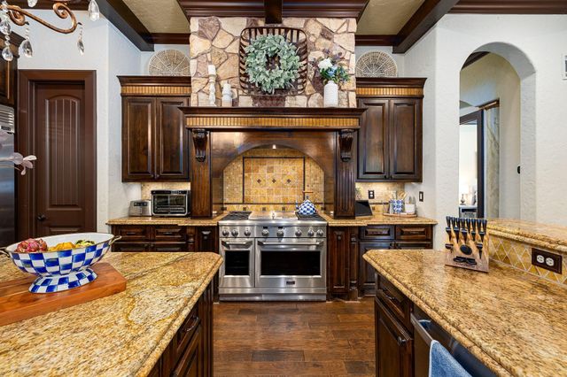 23 Oak Cove Lane, Humble, TX 77346