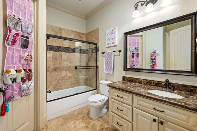 23 Oak Cove Lane, Humble, TX 77346