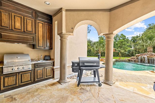 23 Oak Cove Lane, Humble, TX 77346