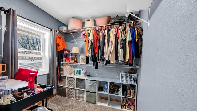 211 Brush Avenue, Urbana, IA 52345