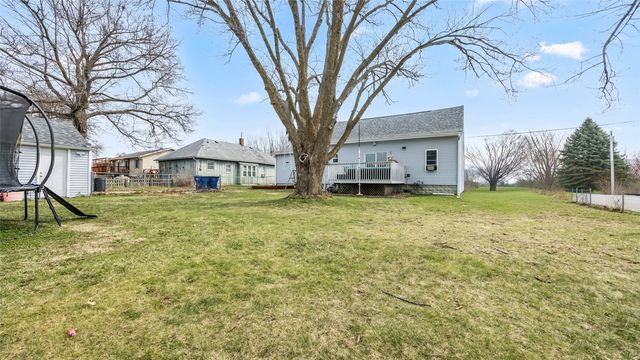 211 Brush Avenue, Urbana, IA 52345