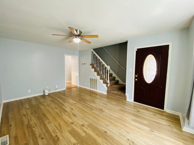 1734 Broadripple Dr, Clarksville, TN 37042