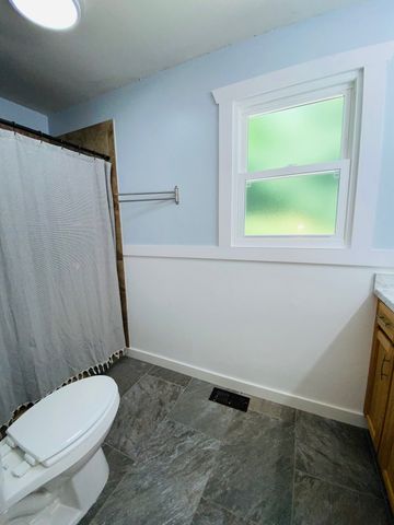 1734 Broadripple Dr, Clarksville, TN 37042