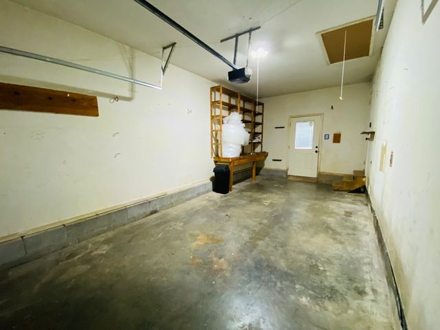 1734 Broadripple Dr, Clarksville, TN 37042