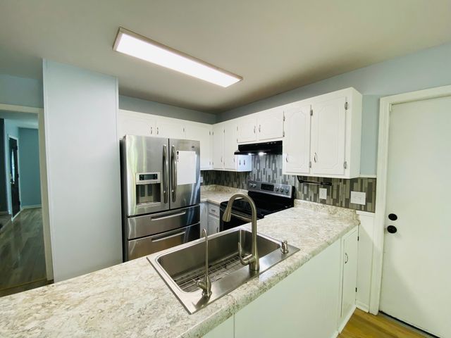 1734 Broadripple Dr, Clarksville, TN 37042