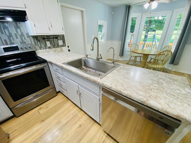 1734 Broadripple Dr, Clarksville, TN 37042