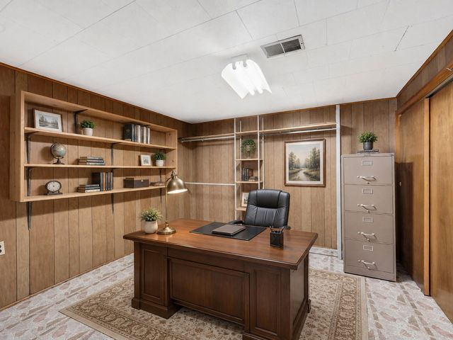 5403 S Lotus Avenue, Chicago, IL 60638