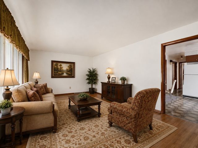 5403 S Lotus Avenue, Chicago, IL 60638