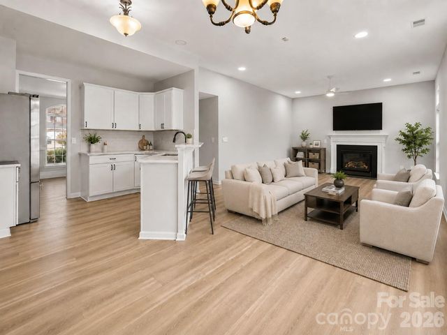 11619 Planters Estates Drive, Charlotte, NC 28278