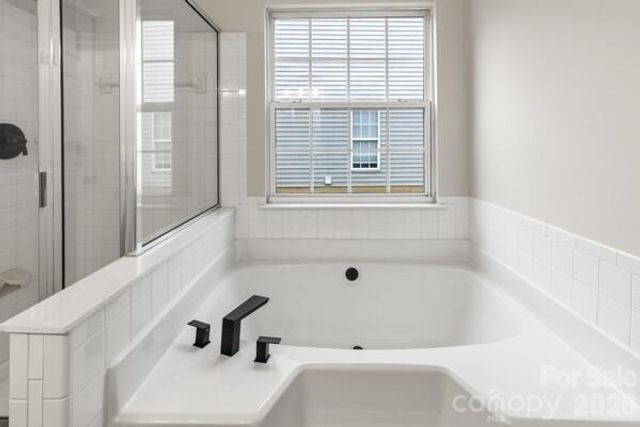 11619 Planters Estates Drive, Charlotte, NC 28278