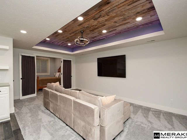 6202 S 196 Street, Omaha, NE 68135