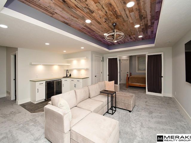 6202 S 196 Street, Omaha, NE 68135