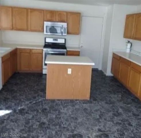 5501 Wells Cathedral Avenue, Las Vegas, NV 89130