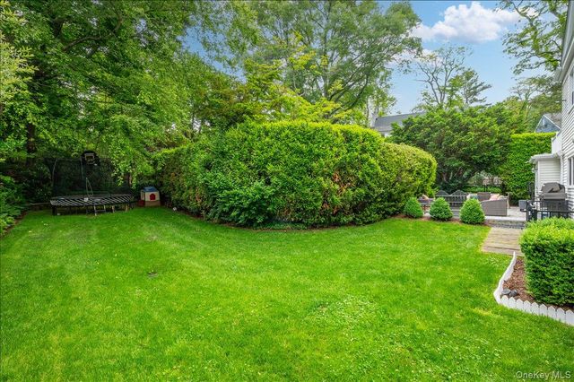 49 Eton Road, Larchmont, NY 10538