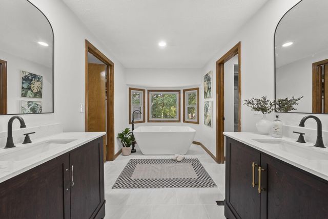 7783 Pembrook Drive, Reynoldsburg, OH 43068