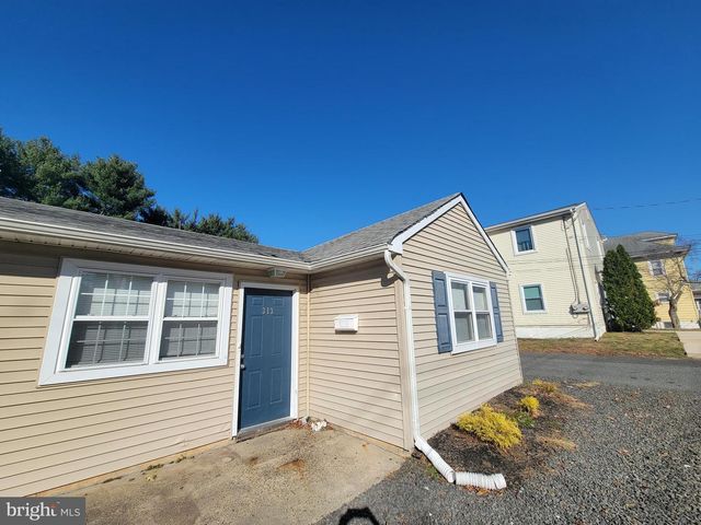 313 ELLIS ST, Glassboro, NJ 08028