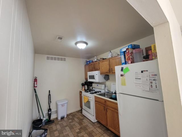 313 ELLIS ST, Glassboro, NJ 08028