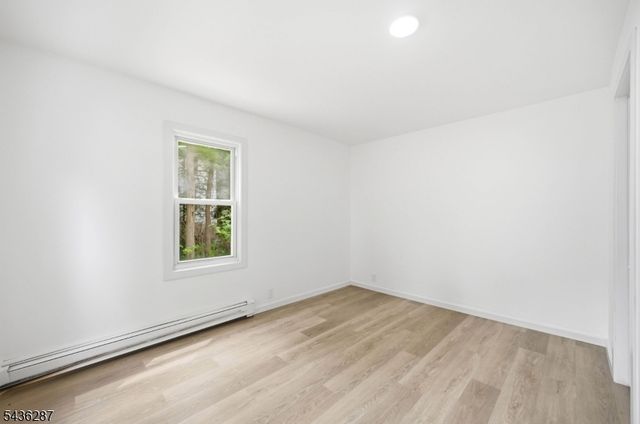 222 Main St, Newton Town, NJ 07860