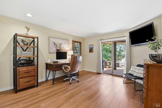 4730 Woodcliff Ct, Santa Rosa, CA 95405