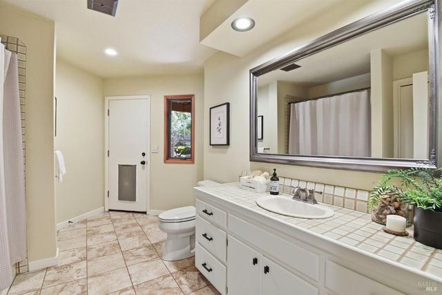 4730 Woodcliff Ct, Santa Rosa, CA 95405