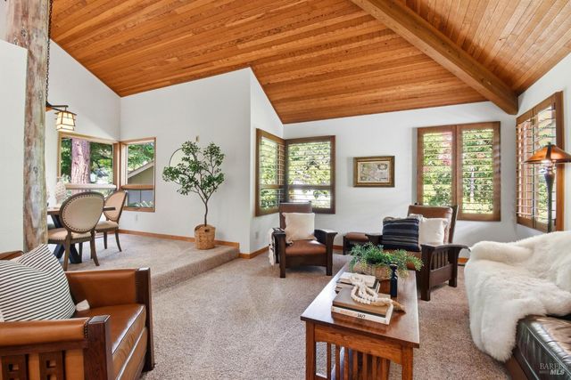 4730 Woodcliff Ct, Santa Rosa, CA 95405