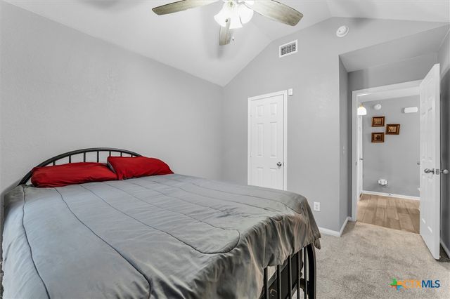 7 Market Loop, Morgans Point Resort, TX 76513