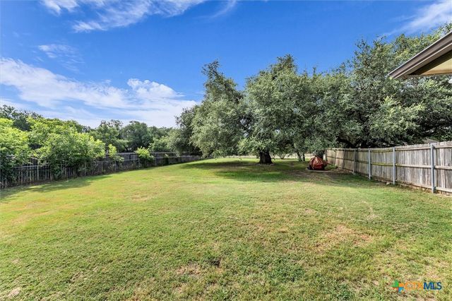7 Market Loop, Morgans Point Resort, TX 76513