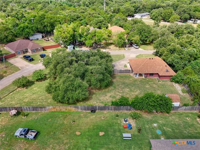 7 Market Loop, Morgans Point Resort, TX 76513