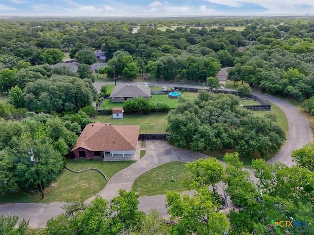 7 Market Loop, Morgans Point Resort, TX 76513